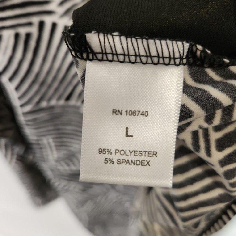 Serengeti Geometric Print Blouse in Black and White - Size large - Picture 6 of 6